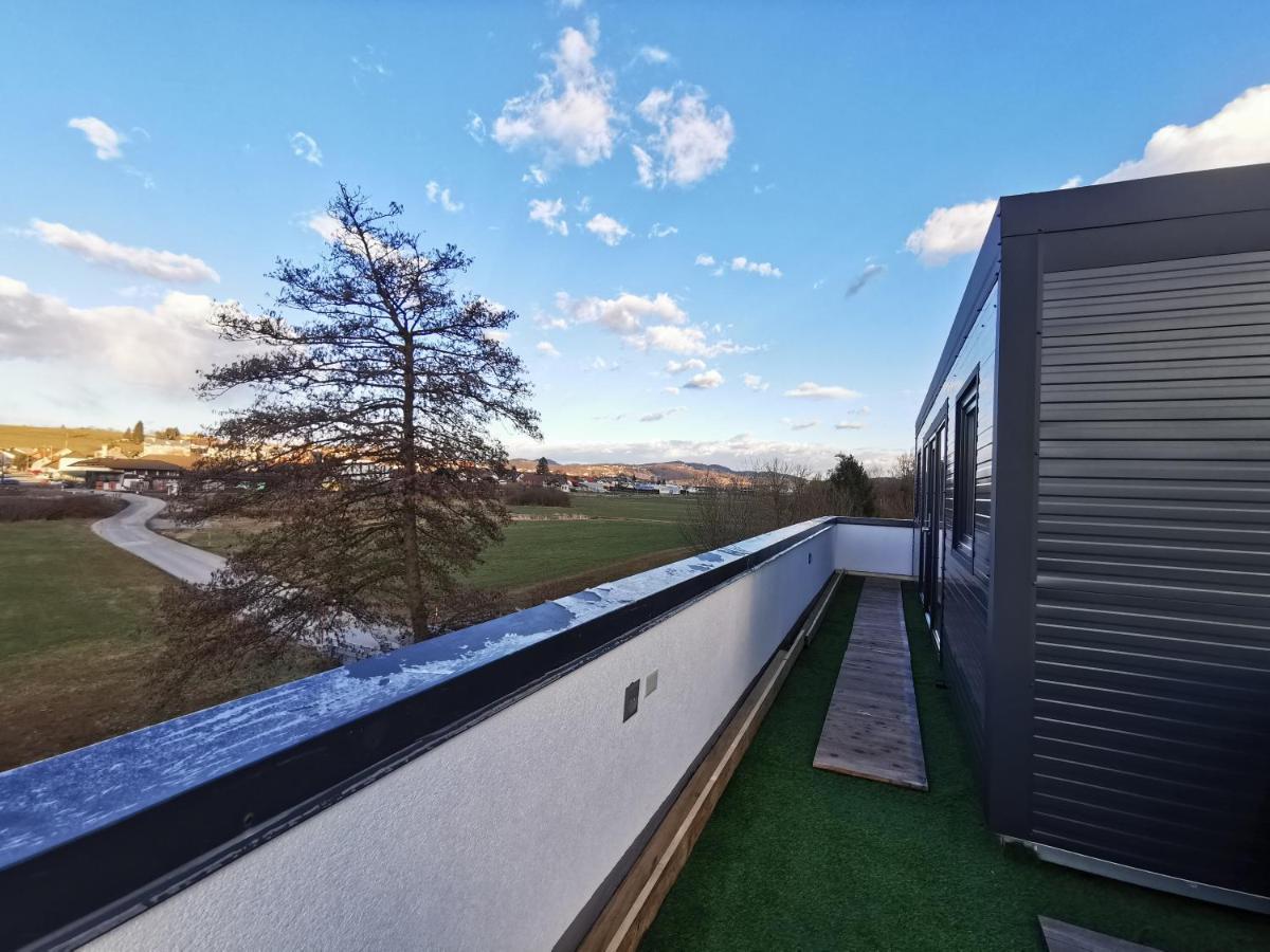 Trebnje Roof Apartment Art-Pe מראה חיצוני תמונה