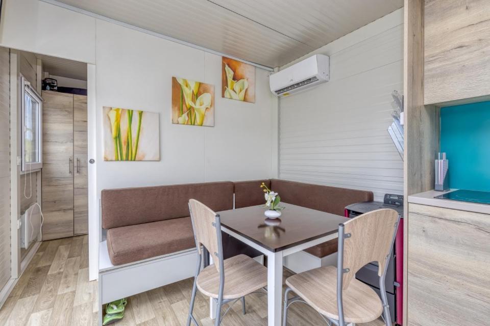 Trebnje Roof Apartment Art-Pe מראה חיצוני תמונה
